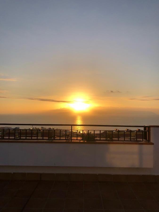 Apartament Amazing Duplex With Large Terrace And Sea Views Puerto de Santiago  Zewnętrze zdjęcie